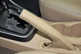 2012款奇瑞瑞虎精英版1.6DVVT