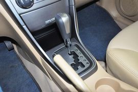 2012款奇瑞瑞虎精英版1.6DVVT