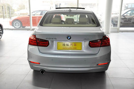 2014款宝马320i时尚型
