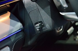 奔驰全新GLE巴黎车展实拍