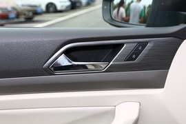 2018款大众朗逸1.5L