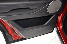 2014款路虎揽胜极光2.0T