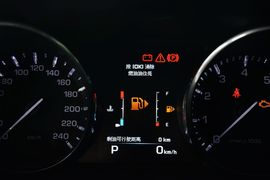 2014款路虎揽胜极光2.0T