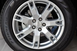 2014款路虎揽胜极光2.0T