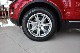 2014款路虎揽胜极光2.0T