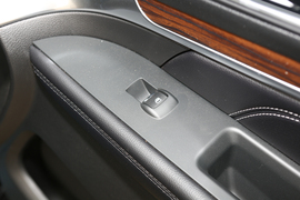 2018款福特探险者