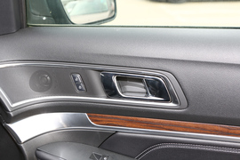 2018款福特探险者