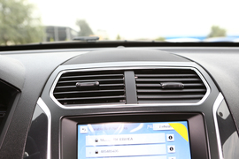 2018款福特探险者