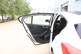 2019款福特福克斯