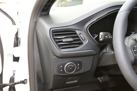 2019款福特福克斯