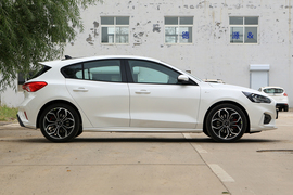 2019款福特福克斯