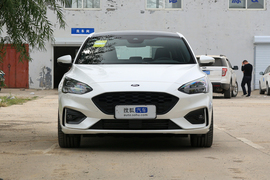 2019款福特福克斯