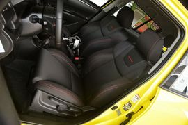 2014款铃木速翼特1.6L手动豪华版