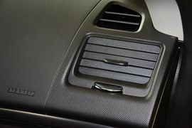 2014款铃木速翼特1.6L手动豪华版