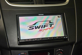 2014款铃木速翼特1.6L手动豪华版