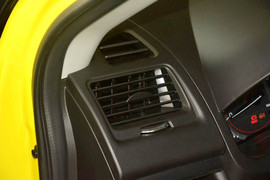 2014款铃木速翼特1.6L手动豪华版