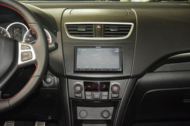 2014款铃木速翼特1.6L手动豪华版
