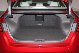 2019款日产天籁ALTIMA