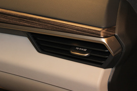 2019款日产天籁ALTIMA