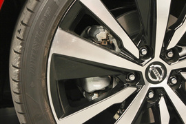 2019款日产天籁ALTIMA