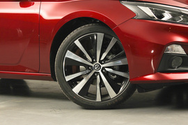 2019款日产天籁ALTIMA