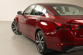 2019款日产天籁ALTIMA