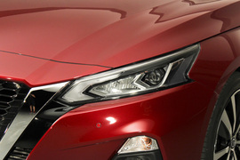 2019款日产天籁ALTIMA