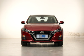 2019款日产天籁ALTIMA