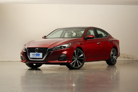 2019款日产天籁ALTIMA
