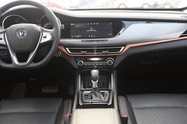 2018款长安逸动XT