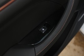 2018款长安逸动XT