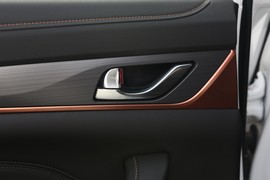 2018款长安逸动XT