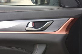 2018款长安逸动XT