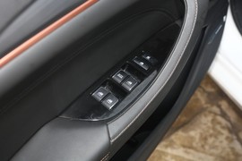 2018款长安逸动XT