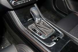 2018款长安逸动XT