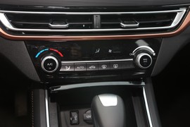 2018款长安逸动XT