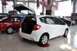 2011款本田飞度1.5L自动豪华版