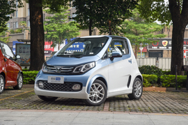 2018款众泰E200