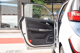 2018款众泰E200