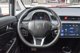 2018款众泰E200