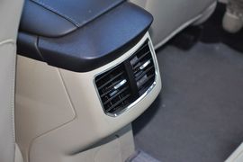 2013款福特蒙迪欧1.5L