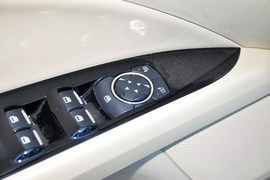 2013款福特蒙迪欧1.5L