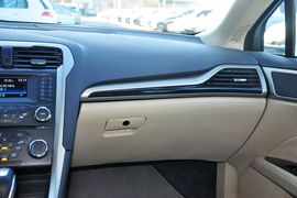 2013款福特蒙迪欧1.5L
