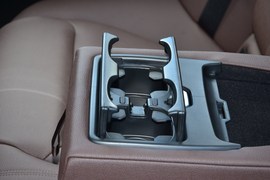 2019款宝马320Li