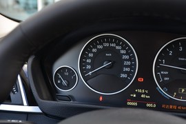 2019款宝马320Li