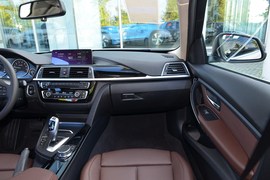 2019款宝马320Li