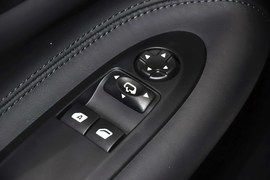 2013款DS3敞篷版1.6L手自一体至尊版
