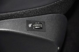 2013款DS3敞篷版1.6L手自一体至尊版