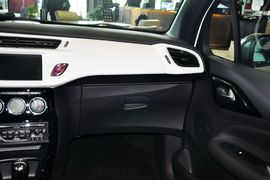 2013款DS3敞篷版1.6L手自一体至尊版