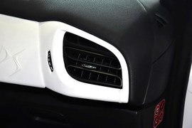 2013款DS3敞篷版1.6L手自一体至尊版